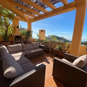 Espectacular Atico Duplex Con 2 Terrazas & Piscina Vakantiehuis