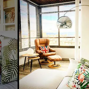 Ideal En Apartment
